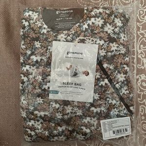 Gunamuna long sleeve sleep bag.